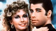 Dvojice Olivia Newton-John (Sandy Olsen) a John Travolta (Danny Zuko) se proslavila díky muzikálu Pomáda (1978). Před kamerou se sešla ještě jednou po čtyřiatřiceti letech, aby natočila společný videoklip.