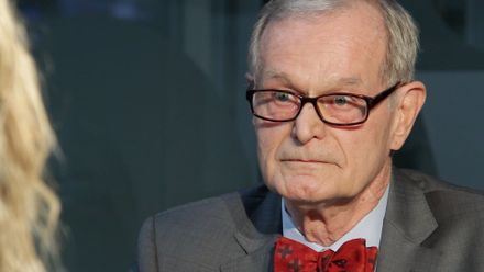 Warner: Šaría se na Západě zavádí krok za krokem. Cíl islámu je, aby se celý svět modlil k Alláhovi