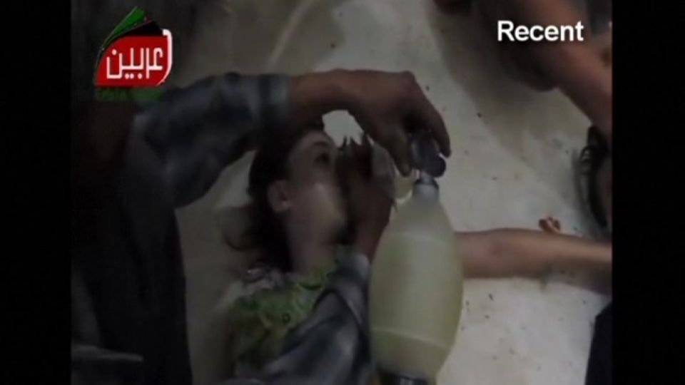 Experti OSN v Damašku hledají důkazy o chemickém útoku