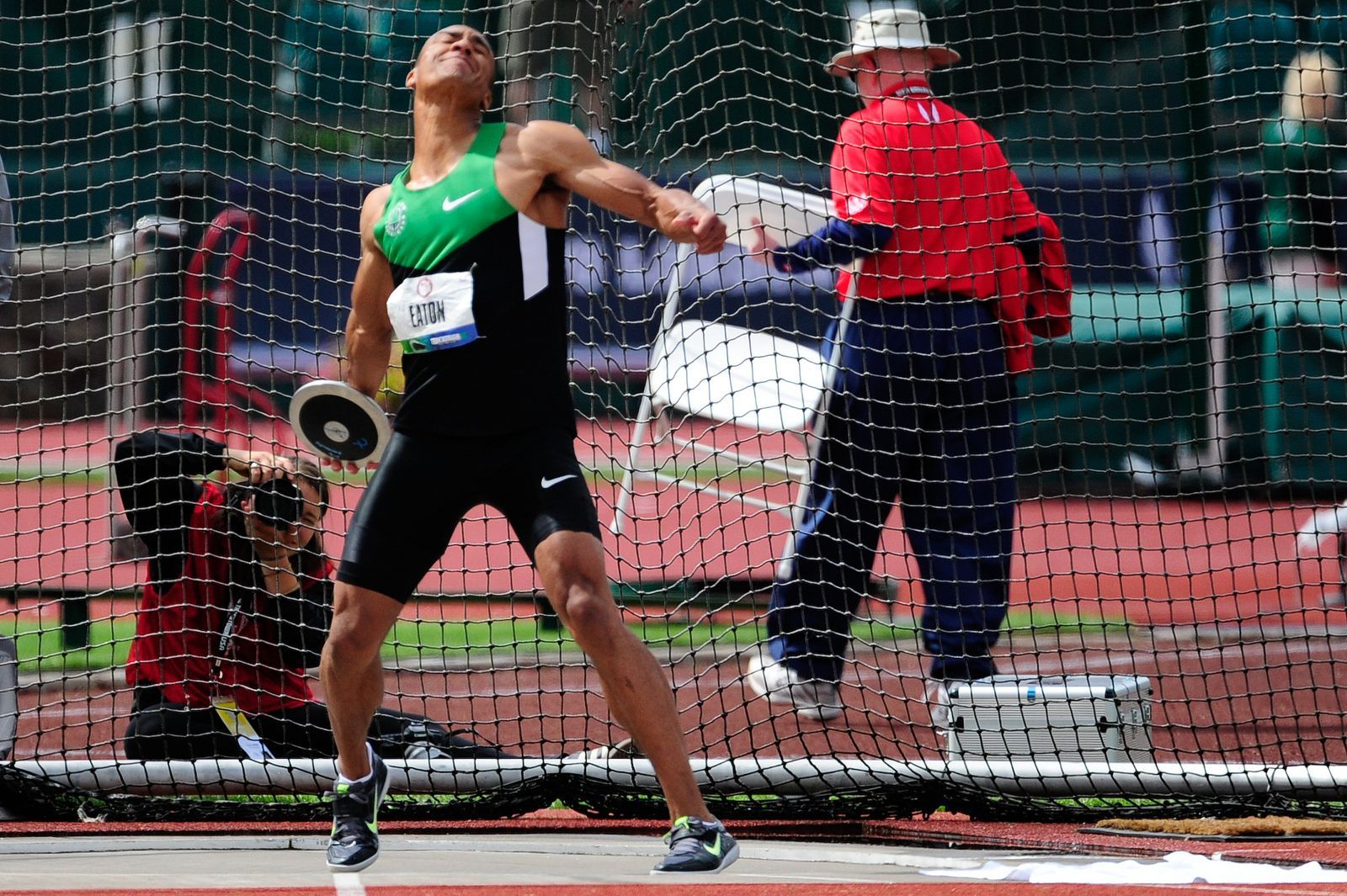 Americký desetibojař Ashton Eaton při závodě v americkém Eugene v roce 2012