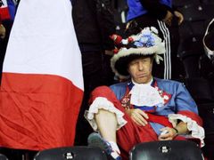 Francouzi si potrpí na retro, ale Domenechův retrostyl při sestavování mužstva se už jim začíná zajídat.