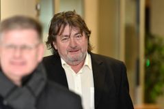 Soud poslal ústeckého exhejtmana Šulce za dotační machinace na čtyři roky do vězení
