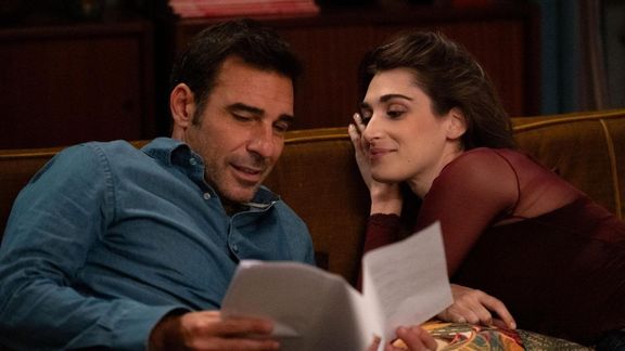 Edoardo Leo a Pilar Fogliatiová ve snímku Bláznivě.