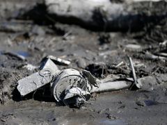 Bahno pohřbilo oblast o rozloze přes 2,5 kilometru čtverečních. (24. března 2014)