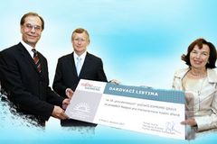 Klausovy počítače vynesly charitě přes 165 tisíc