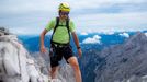 Ultracyklista Daniel Polman při výstupu na Zugspitze.