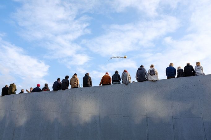 Lidé z Letné (demonstrace 16. listopadu 2019)