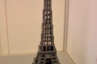 Eiffelova věž ze stavebnice   