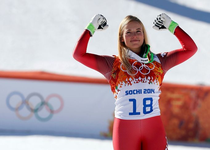 Lara Gutová se raduje z bronzu v olympijském sjezdu