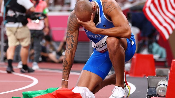 Itaslký sprinter Lamont Marcell Jacobs slaví senzační zlatu v běhu na 100 m na OH 2010