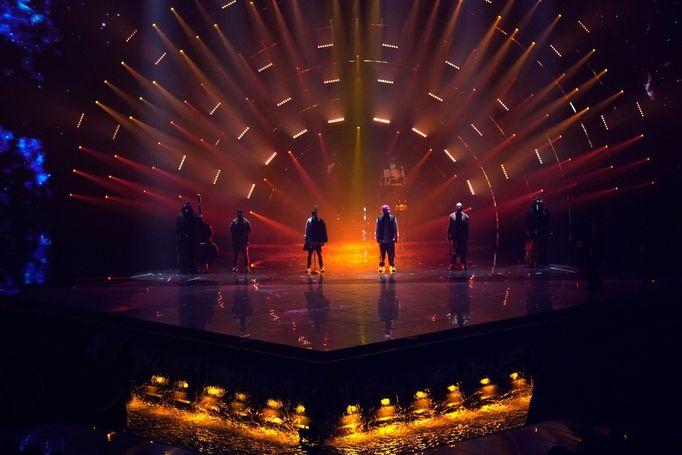 Vítězný Kalush Orchestra z Ukrajiny.