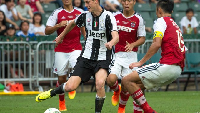 Roman Macek v dresu Juventusu během přípravy.