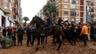 Španělsko protesty povodně král Felipe VI. bahno