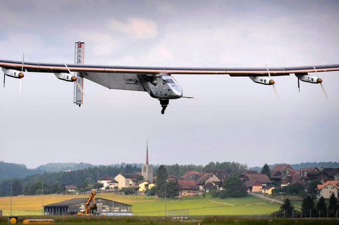 Solar Impulse 2