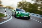 Komentář: Zanikne v roce 2035 Porsche a Lamborghini? Koncern šetří a dusí osobnosti
