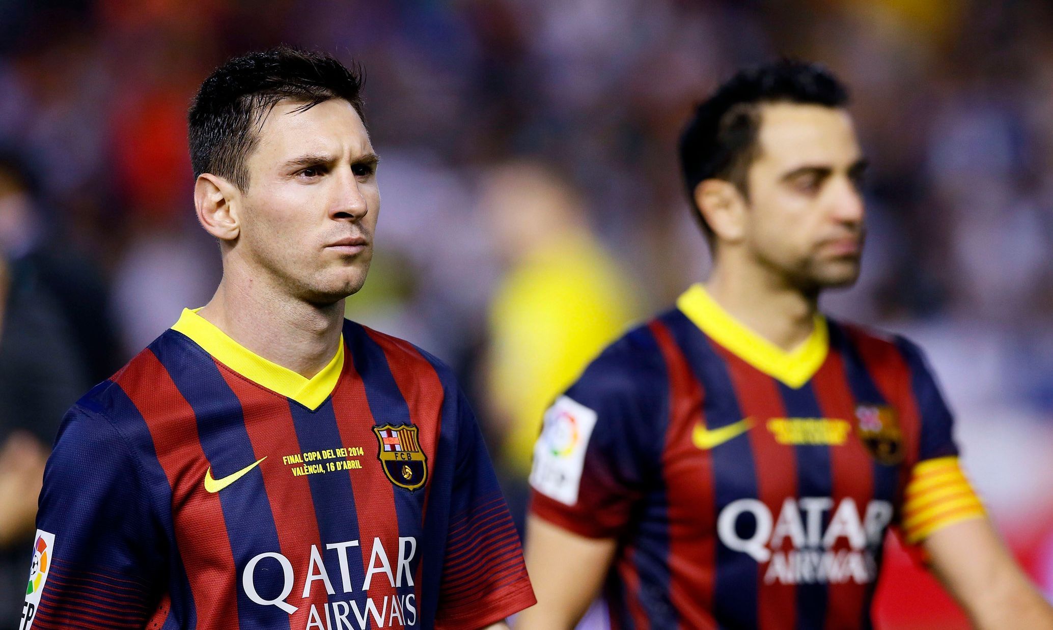 Smutní Xavi a Messi po prohraném finále poháru