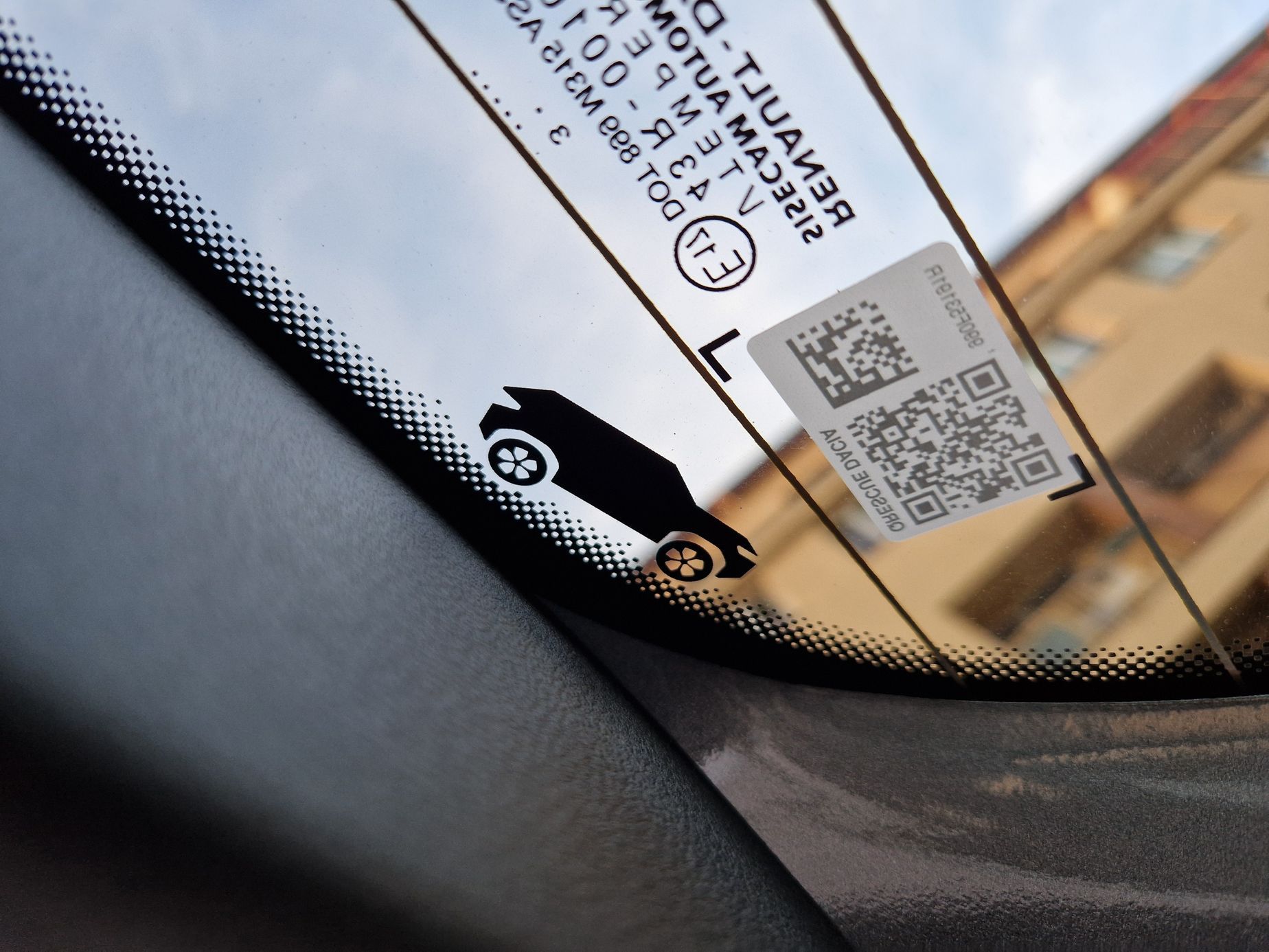 Dacia Duster Hybrid test