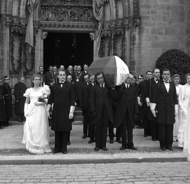 Pohřeb Karla Hynka Máchy