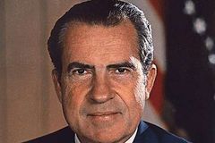 Zemřel muž, který přiměl Nixona k přiznání o Watergate