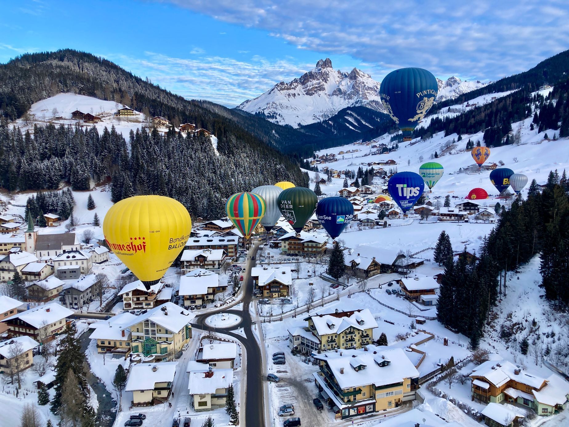 Zimní balonová fiesta Filzmoos