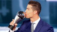 Tou nejlepší hvězdou byl podle očekávání Cristiano Ronaldo, jenž mohl počtvrté v kariéře zapózovat s trofejí pro fotbalistu roku podle FIFA.