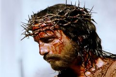 Glosa: Nenáviděný Mel Gibson si opět vezme Ježíše jako rukojmí. Bude film rasistický jako Umučení?