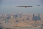 Solární letoun vyrazil k nejdelší etapě letu kolem světa