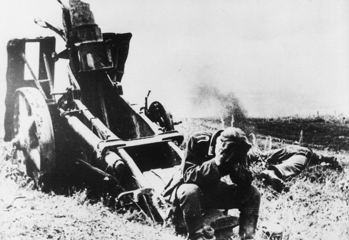 Archivní fotografie z  Kurském oblouku v Rusku, kde se odehrála v červenci 1943 největší tanková bitva druhé světové války. V ní Rudá armáda svaz definitivně zvrátila děn