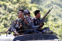 V metropoli barmského Arakanského státu vybuchly tři bomby. Nikdo nezemřel