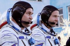 Astronauti ze Sojuzu promluvili o havárii. Na paniku nebyl čas, říkají