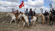Mírová dohoda ukončila násilí mezi bílými osadníky a Siouxy. Americká vláda uznala území pohoří Black Hills jakou součást rezervace Great Sioux.