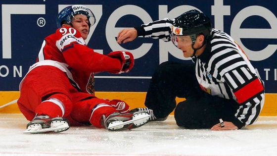 Hokejový šampionát nabídl nepřeberné množství nezapomenutelných situací. A řadu z nich zachytily fotoaparáty.