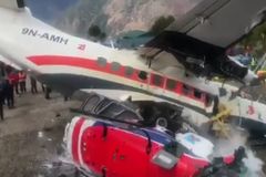 Nedaleko Mount Everestu havaroval letoun české výroby, tři lidé zemřeli