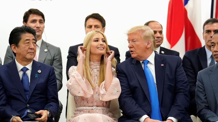 Video: Nechtěná Ivanka. Trumpova dcera se snažila protlačit ke světovým lídrům