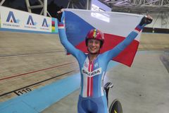 Dráhová cyklistka Němcová je juniorskou mistryní světa