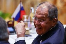 Jsme ochotni jednat s Američany o bezpečnostních zárukách pro Ukrajinu, tvrdí Lavrov