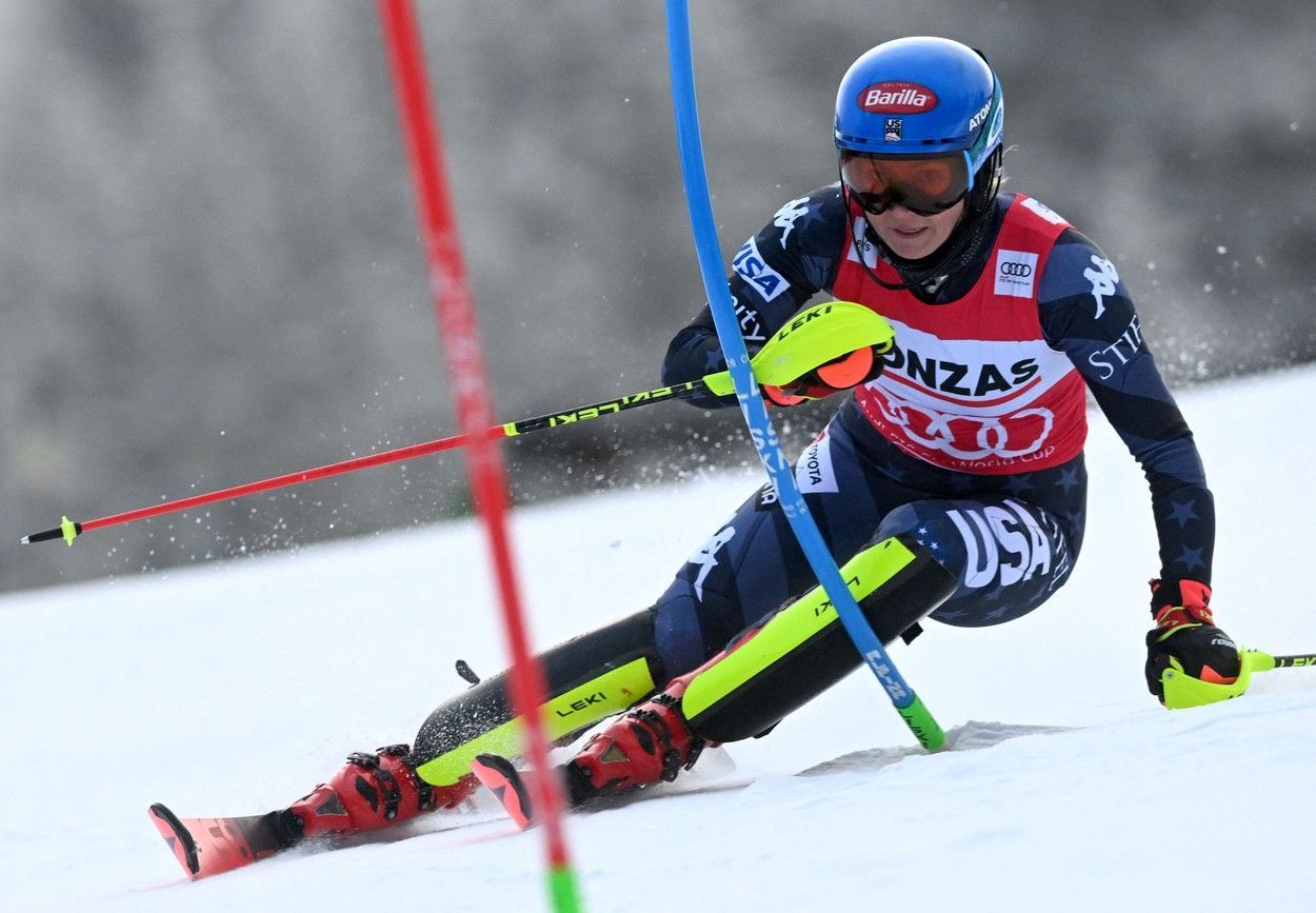 Mikaela Shiffrinová při sobotním slalomu SP ve Špindlerově Mlýně 2023