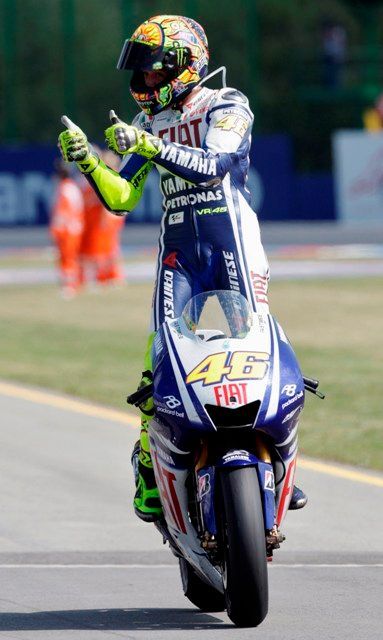 Valentino Rossi slaví vítězství