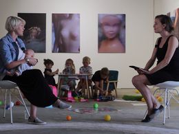 Český pořad o "sprostých matkách" chyběl. Ukazuje, že i slavným herečkám křičí děti