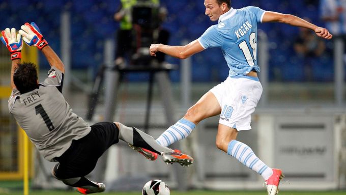 Libor Kozák odehrál v dresu Lazia Řím celý zápas, jeho tým však poprvé v sezoně zaváhal