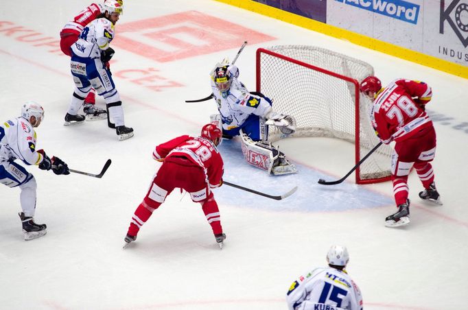 TELH, Třinec-Brno: Lukáš Žejdl dává gól