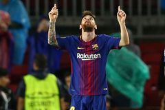 Messi na kótě 100. Jako druhý v historii, jenže až po svém velkém rivalovi Ronaldovi