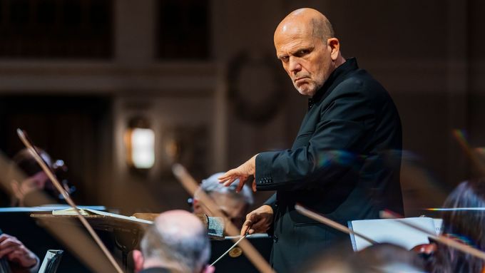 Mahlerova 6. symfonie v podání Chicago Symphony Orchestra v Amsterdamu.