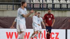Skotové slaví gól v zápase Ligy národů Česko - Skotsko