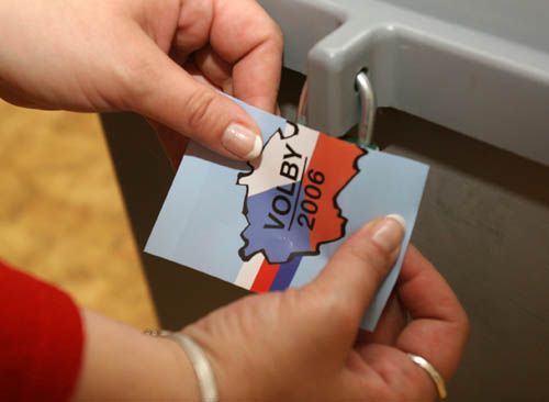 Volby 2006 - zapečetěná urna