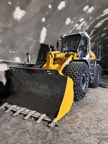 den otevřených dveří stavba metra D úsek Pankrác Olbrachtova