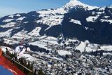 V Tyrolích se populární závod jezdí již od roku 1931 a od té doby rok co rok přitahuje maximální pozornost světa alpských disciplín. (Na snímku je Rakušan Romed Baumann)