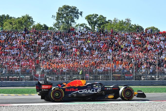 Max Verstappen při Velké ceně F1 v Itálii 2022.