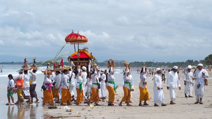 Hinduistické procesí Melasti.