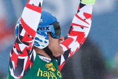 Sjezdař Mayer vyhrál v Saalbachu i superobří slalom